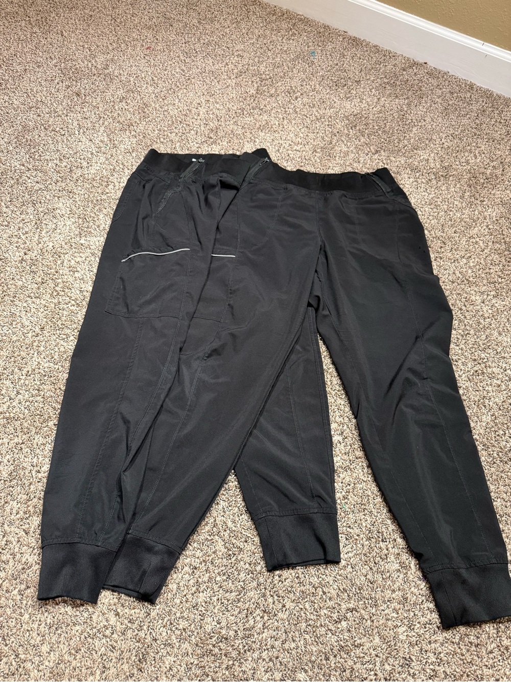 2 Women’s Black Scrub Jogger Pants